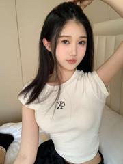 新吴区妹子的房间处处是战场