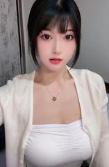 上海妹子又嫩又漂亮各种亲舔