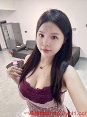 口爆胸推嫩逼可内射多姿势好配合的城市白领小姐