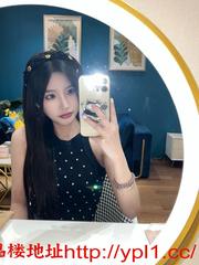 性感黑丝翘臀三粉嫩逼小萝莉逼紧水多可无套