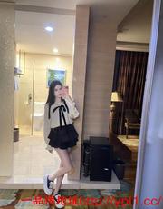 性感黑丝翘臀三粉嫩逼小萝莉逼紧水多可无套