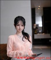 大一学妹长得玲珑乖巧，是个欲望高的闷骚妹