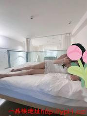 女大学生初下水性感身材坚挺美乳