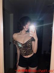 金华05后在校学妹极品身材兼职在外租房（可学生证明可上门）