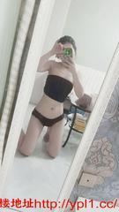 清纯系萝莉来袭学生妹！18新人嫩妹！短裙一线天小穴