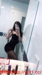 身材别致，前凸后翘，C+大胸白嫩挺拔柔软，乳头小樱桃，粉嫩，手感非常好