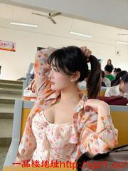 学生妹兼职可舔可69可以内射