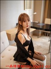 高校艺术社团模特小学妹会花钱外出兼职，高身材大长腿，会调情可各种制服调教