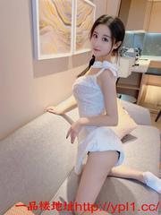 大连嫩穴骚气喷泉小嫩货按住屁股猛猛操