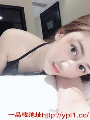 在校00后校花粉嫩逼紧真实可三通内射