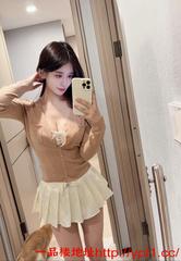 极品嫩妹逼紧汁水多可颜射