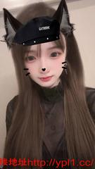 偶尔兼职的江苏老师，20岁左右，长相小乖