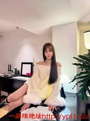 学生妹兼职小穴粉嫩水多