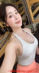 分享广州极品瑜伽学生妹逼紧水多韧带好姿势任意换鲍鱼粉嫩多汁可舔耐操（公寓上课、可上门）