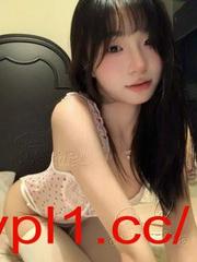 清纯系萝莉来袭学生妹！18新人嫩妹！短裙一线天小穴