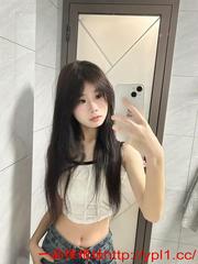 00后屁股很会紧的年轻小妹