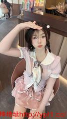 甜美可爱萝莉学生妹