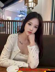 清纯大一师范大学勤工俭学刚破处乳大小馒头很好调教