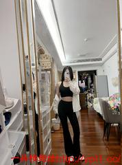 新鲜尤物刚下海大学生妹