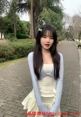 昆山市妹子水多粉逼，紧