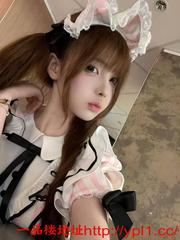 小个子学生妹兼职小鸟依人可抱起来插进去（小穴粉嫩）