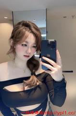 武侯大波巨臀骚妹妹