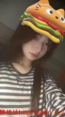 【新疆】刚刚下海小嫩妹逼逼紧淫水多，高性价比（可内射，有体检）