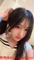 粉嫩小妹小穴紧张水多穴嫩