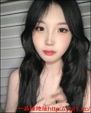 清纯学妹生妖娆的身材胸部很可爱又很柔软真的又搓又揉好舒服，粉嫩多汁会喷