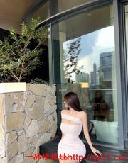 性感黑丝御姐，前凸后翘幼师