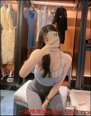 极品颜值瑜伽老师，天然巨乳，丰富。高难动作都可以做