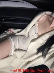 大学生兼职，逼逼紧致，三点粉嫩，水多多