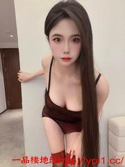 兼职骚逼美乳小姐姐