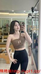(广州)热爱瑜伽和健身的大奶老师，可上门