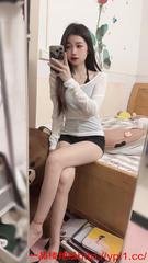 洛龙身材棒颜值高的小姐姐