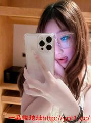 反差眼镜学妹玩的开姿势多