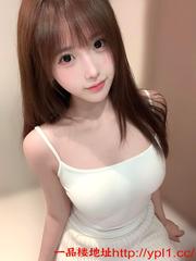 精致的小妹子才19