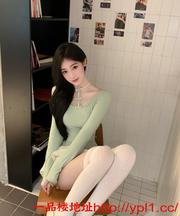 定西气质长腿大胸蜜桃臀很嫩