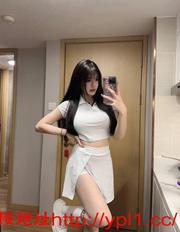 性价比极品长腿翘臀美少女