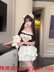 大奶性感粉嫩小萝莉紧逼