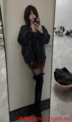 jk丝袜妹妹刚开始做兼职自己一个人