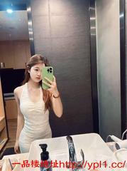 金牛前凸后翘性感美女