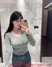 洛阳大胸翘臀骚货逼逼干净又紧致