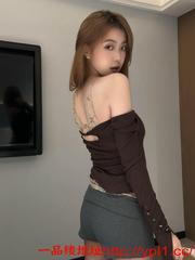 南海淫荡骚妹身材火辣服务很棒