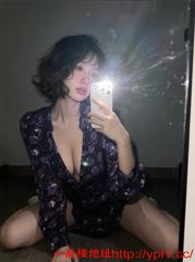 推荐佛山05后在校嫩妹极品身材兼职在外租房(已上环可外出)