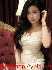 握着美乳眼神拉丝翘臀欲火难耐花园温热紧致