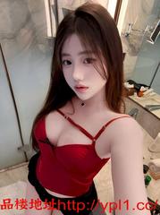 性感大胸勾人骚女