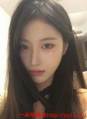 兼职御姐前凸后翘