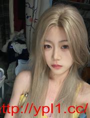 温柔小迷妹肤白貌美