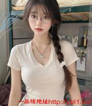 分享嘉兴05年粉嫩反差大学生性感尤物蜜桃臀（公寓上课可外出）